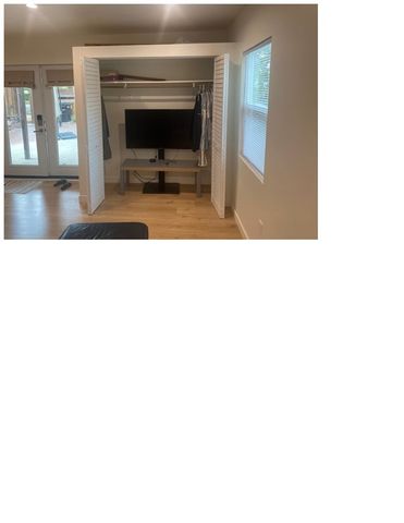 22963 Ostronic Drive, Woodland Hills, CA 91367