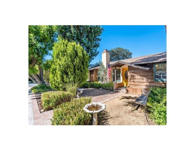 22963 Ostronic Drive, Woodland Hills, CA 91367