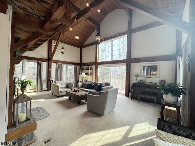 60 Plotts Rd, Hampton Twp., NJ 07860