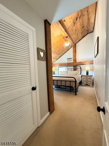 60 Plotts Rd, Hampton Twp., NJ 07860