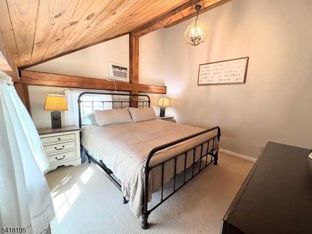 60 Plotts Rd, Hampton Twp., NJ 07860