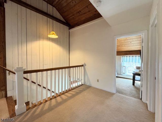 60 Plotts Rd, Hampton Twp., NJ 07860