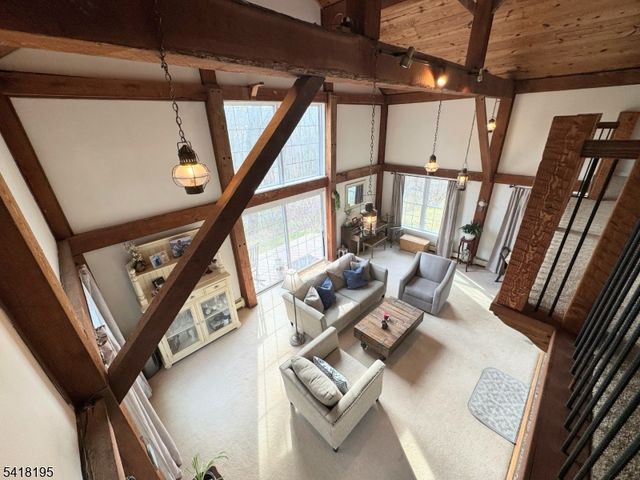 60 Plotts Rd, Hampton Twp., NJ 07860