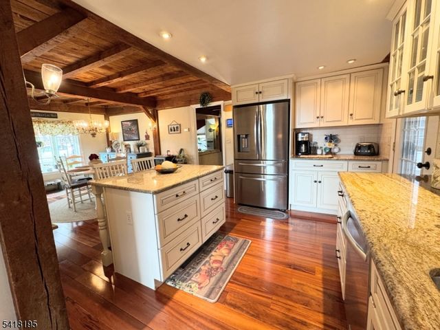 60 Plotts Rd, Hampton Twp., NJ 07860