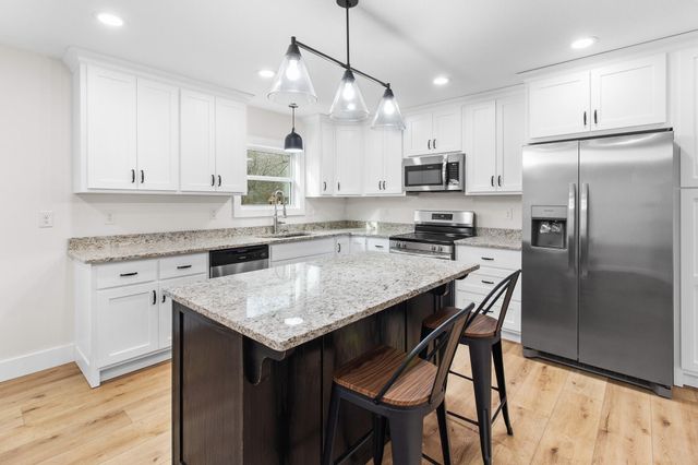 402 Old State Highway 8, Dunlap, TN 37327