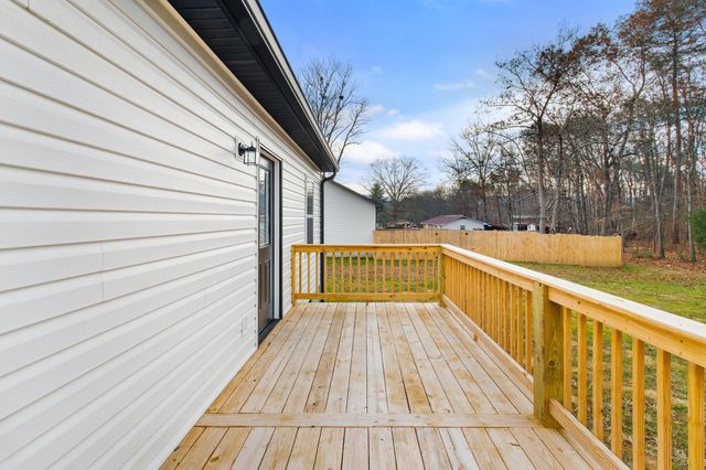 402 Old State Highway 8, Dunlap, TN 37327