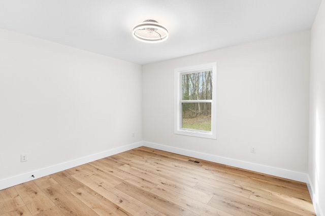 402 Old State Highway 8, Dunlap, TN 37327