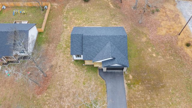 402 Old State Highway 8, Dunlap, TN 37327