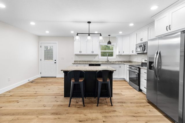 402 Old State Highway 8, Dunlap, TN 37327