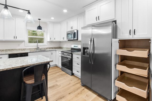 402 Old State Highway 8, Dunlap, TN 37327