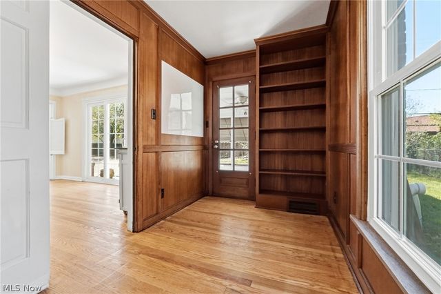 3378 Clayton Boulevard, Shaker Heights, OH 44120