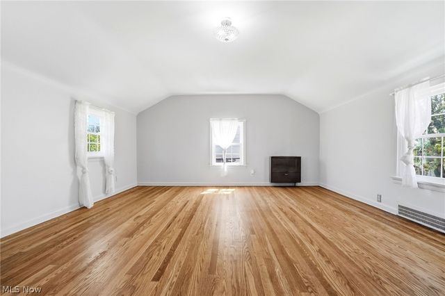 3378 Clayton Boulevard, Shaker Heights, OH 44120