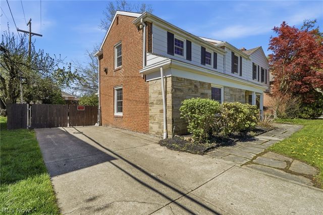 3378 Clayton Boulevard, Shaker Heights, OH 44120