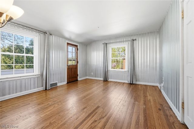 3378 Clayton Boulevard, Shaker Heights, OH 44120