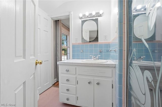 3378 Clayton Boulevard, Shaker Heights, OH 44120