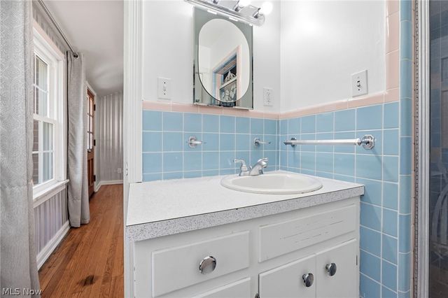 3378 Clayton Boulevard, Shaker Heights, OH 44120