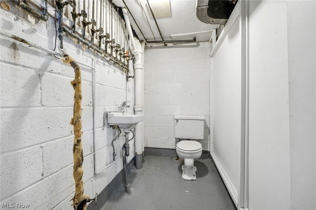 3378 Clayton Boulevard, Shaker Heights, OH 44120