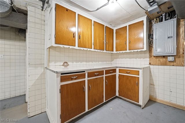 3378 Clayton Boulevard, Shaker Heights, OH 44120