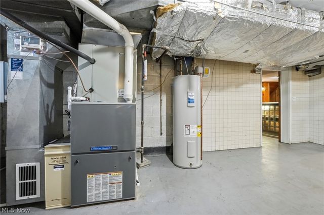 3378 Clayton Boulevard, Shaker Heights, OH 44120