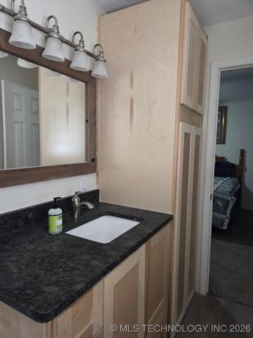 84 Sylvania Avenue, Canadian, OK 74425