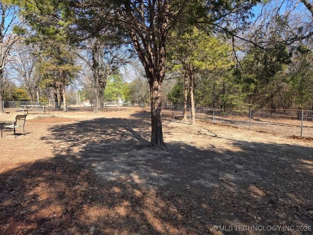 84 Sylvania Avenue, Canadian, OK 74425