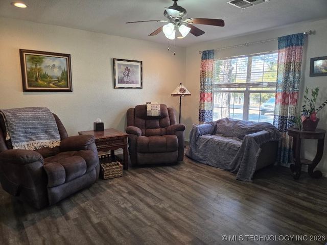 84 Sylvania Avenue, Canadian, OK 74425