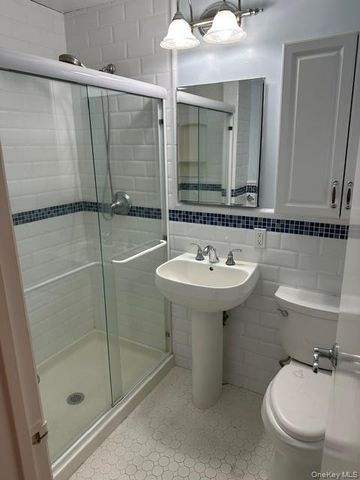 100 Baker Court 36, Island Park, NY 11558