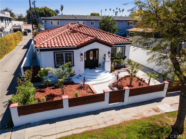 916 N Oxford Avenue, Los Angeles, CA 90029