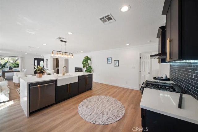 916 N Oxford Avenue, Los Angeles, CA 90029