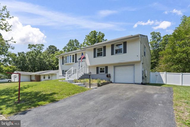 4614 HARWICH DR, Waldorf, MD 20601