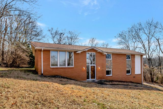6469 Fleetwood Dr, Nashville, TN 37209