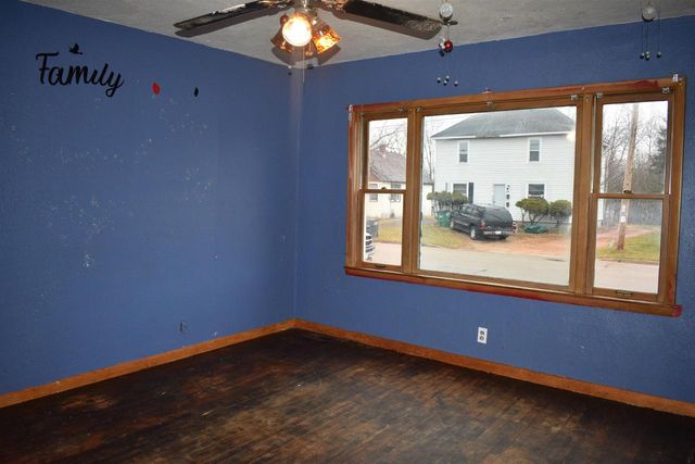 821 N 10th Avenue, Wisconsin Rapids, WI 54495