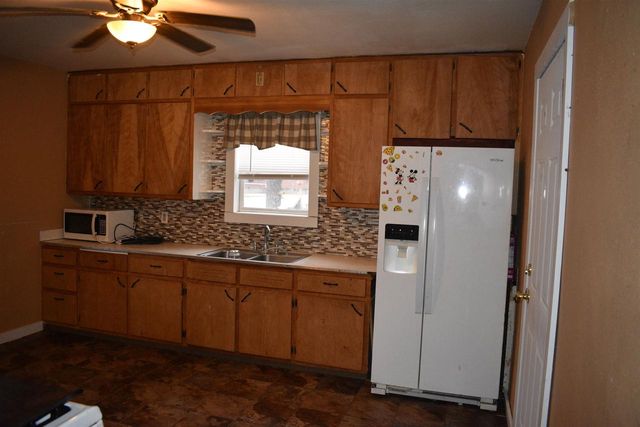 821 N 10th Avenue, Wisconsin Rapids, WI 54495