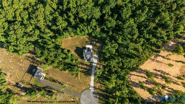 8321 Roden Dr, Mechanicsville, VA 23111