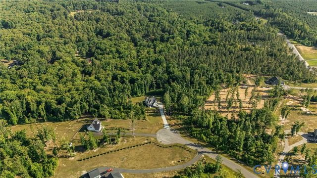 8321 Roden Dr, Mechanicsville, VA 23111