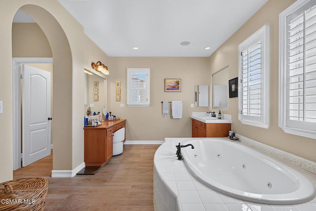 4998 Via Santana, Newbury Park, CA 91320