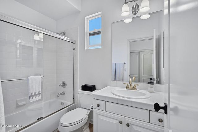 4998 Via Santana, Newbury Park, CA 91320