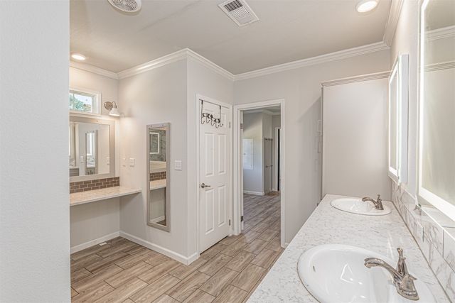 901 Rs County Road 1155, Emory, TX 75440