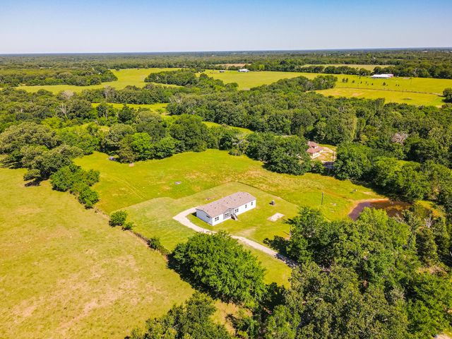 901 Rs County Road 1155, Emory, TX 75440