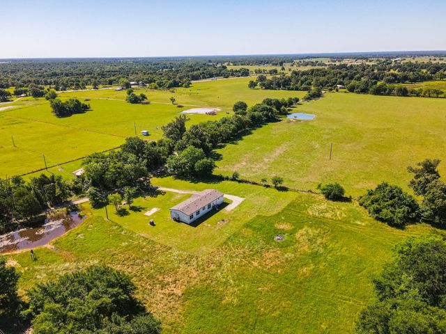 901 Rs County Road 1155, Emory, TX 75440