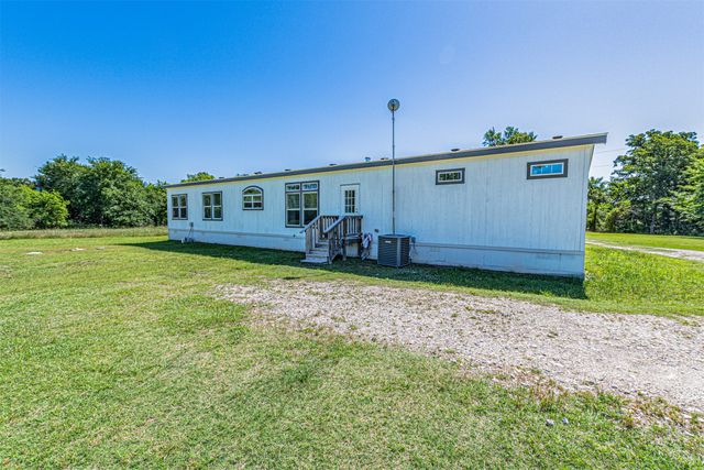 901 Rs County Road 1155, Emory, TX 75440