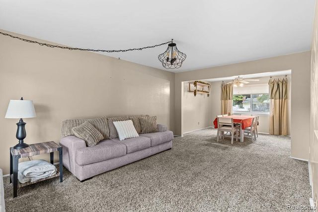 5368 Boland Drive, Grand Blanc, MI 48439