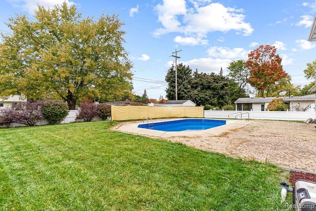 5368 Boland Drive, Grand Blanc, MI 48439