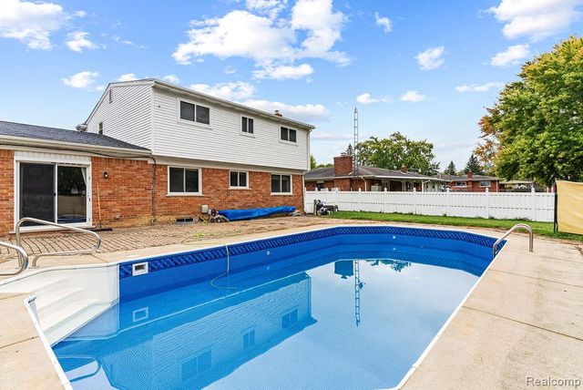 5368 Boland Drive, Grand Blanc, MI 48439