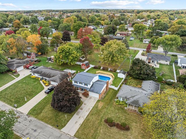 5368 Boland Drive, Grand Blanc, MI 48439