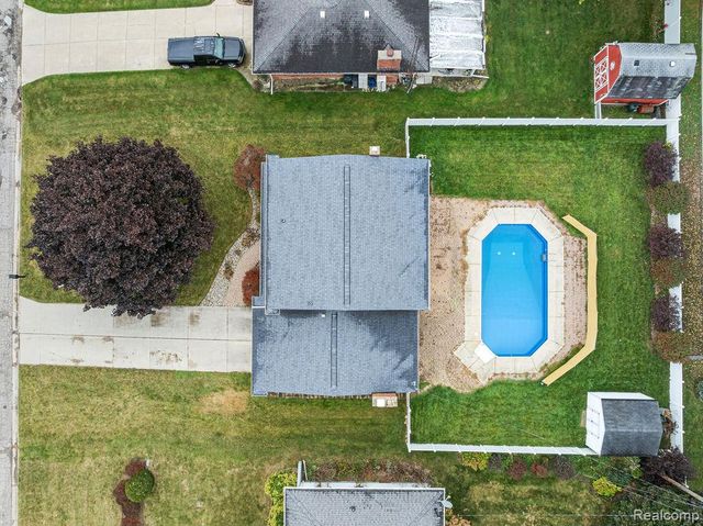 5368 Boland Drive, Grand Blanc, MI 48439