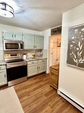 3 Fairfax Ave Unit 333, Derry, NH 03038