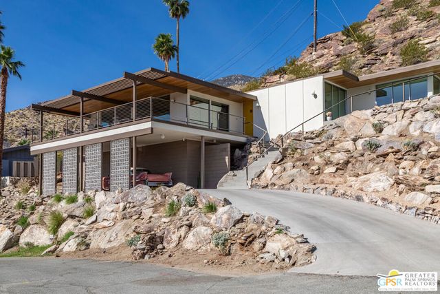 2425 Cahuilla Hills Drive, Palm Springs, CA 92264