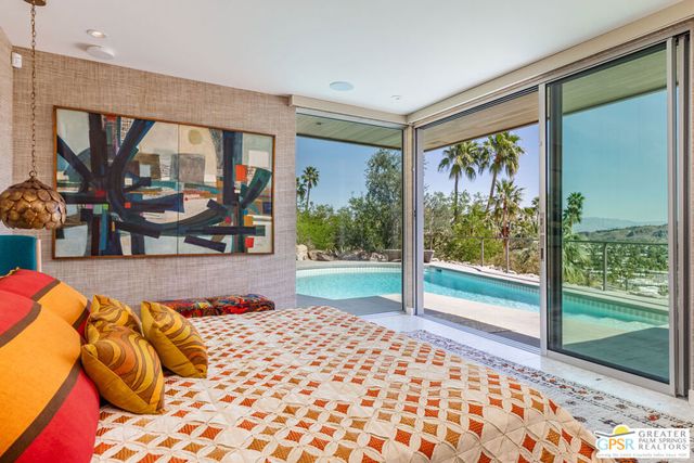 2425 Cahuilla Hills Drive, Palm Springs, CA 92264