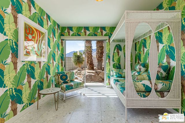 2425 Cahuilla Hills Drive, Palm Springs, CA 92264